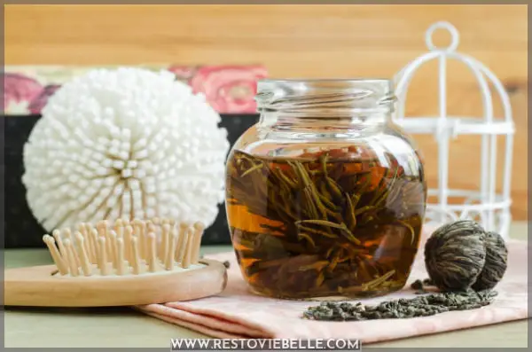 Rinse with tea for dry hair